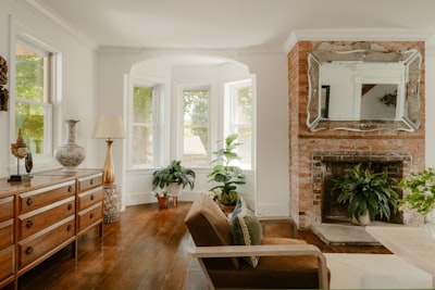 Charming Living Room (IG: @clay.banks)