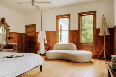 Bedroom With Warm Wood 2/3 (IG: @clay.banks)