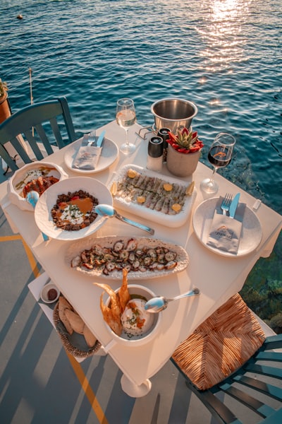 Check Out This Restaurant On Instagram: @sunsettaverna